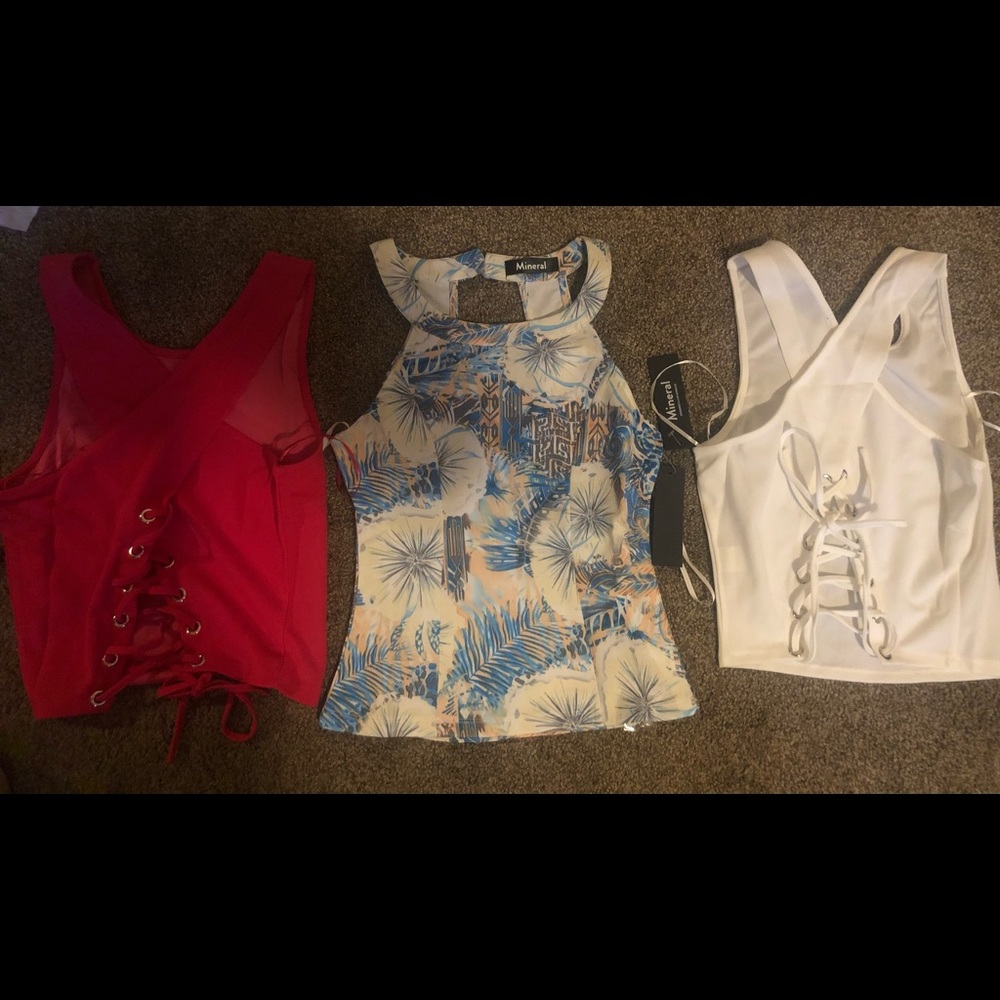 3 Small Mineral Womens Tops New